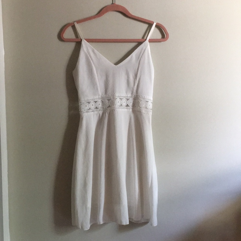 NWOT White Flouncy Dress